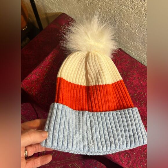 Beanie w pompom by Britts Kids, multi color, red, blue, cream, nwot - Picture 4 of 4